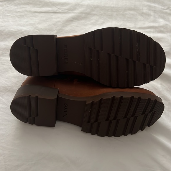 Sorel waterproof ankle boots - Picture 3 of 4